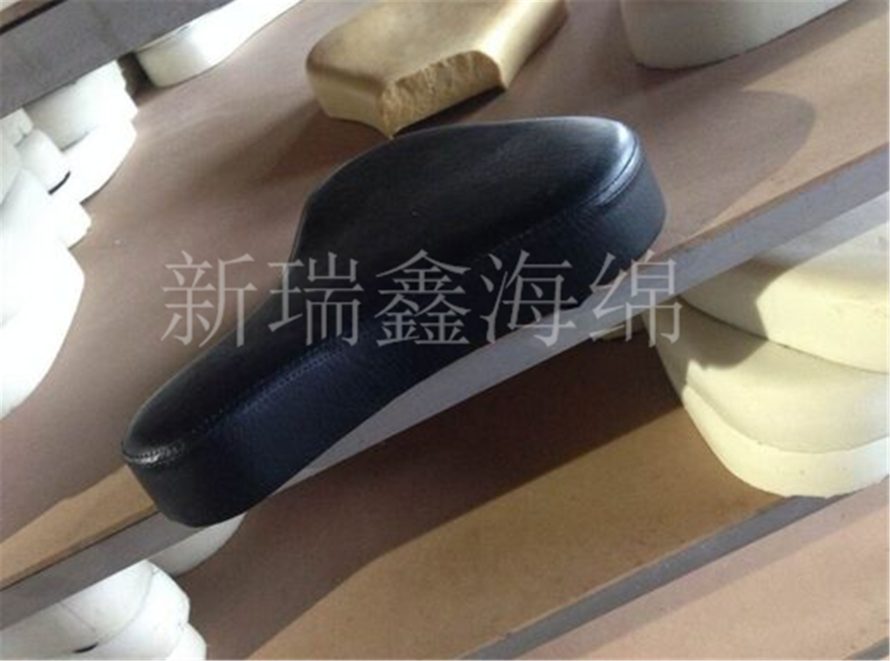 深圳厂家直销各种自结皮坐垫可定做批发