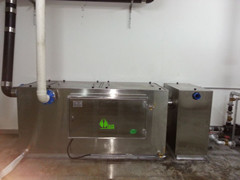 供应用于餐饮含油废水|汽修厂废水|商场污水处理的商场智能排渣型自动油水分离器