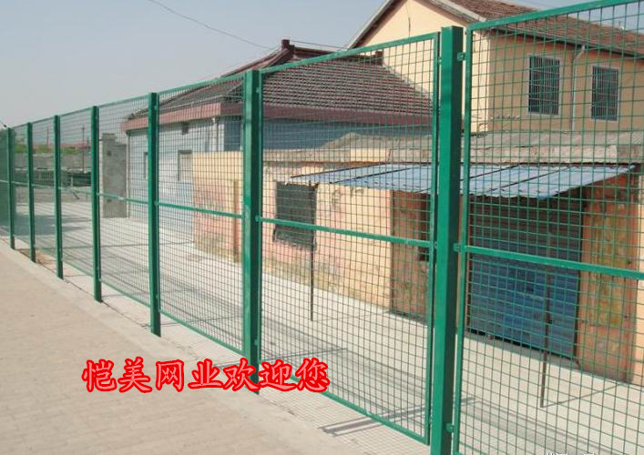 武汉市武汉小区护栏网厂家武汉小区护栏网，围墙护栏网，钢丝焊接护栏网