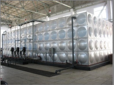 广州市不锈钢方形水箱厂家供应不锈钢方形水箱