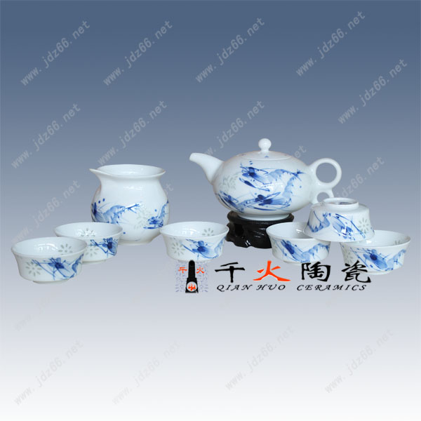 供应青花陶瓷茶具 公司年终礼品陶瓷茶具套装价格图片