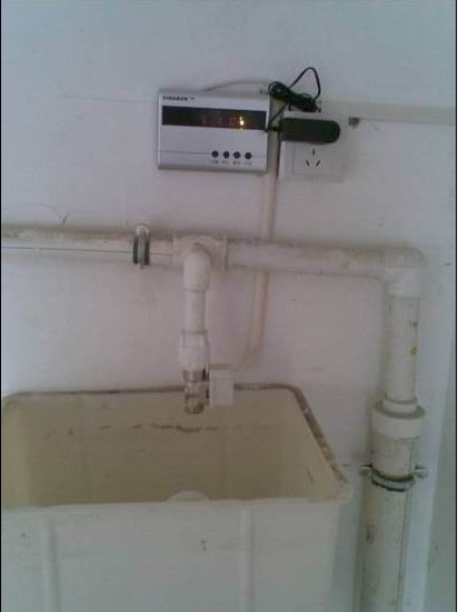 郑州市兴邦遥控沟槽厕所节水器厂家