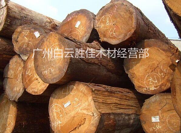 供应用于建筑木材|家具厂|木门厂的云杉原木图片
