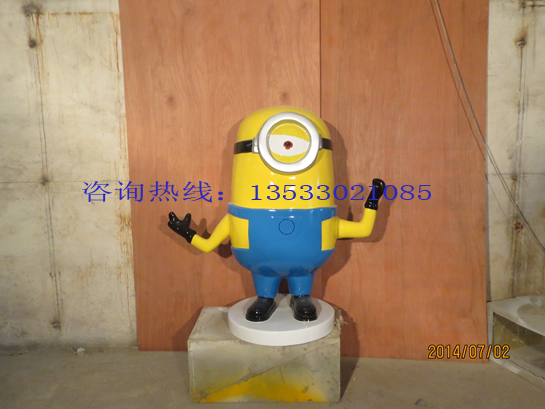 广州市玻璃钢卡通雕塑 小黄人雕塑厂家