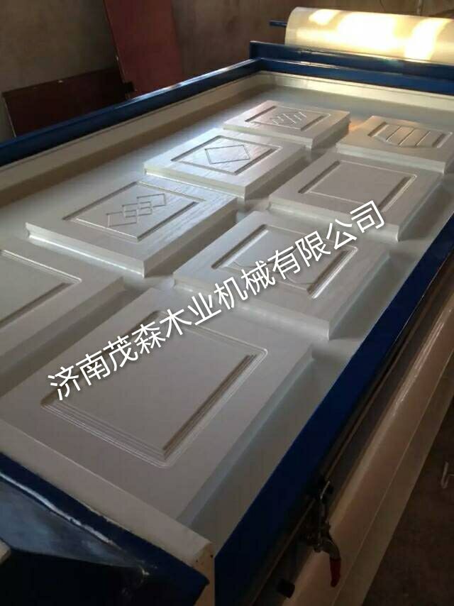 济南市移门铝材吸塑机厂家供应用于橱柜 移门 的移门铝材吸塑机