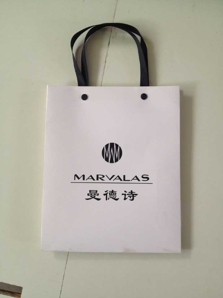 供应北京服装手提袋，手提纸袋，纸袋