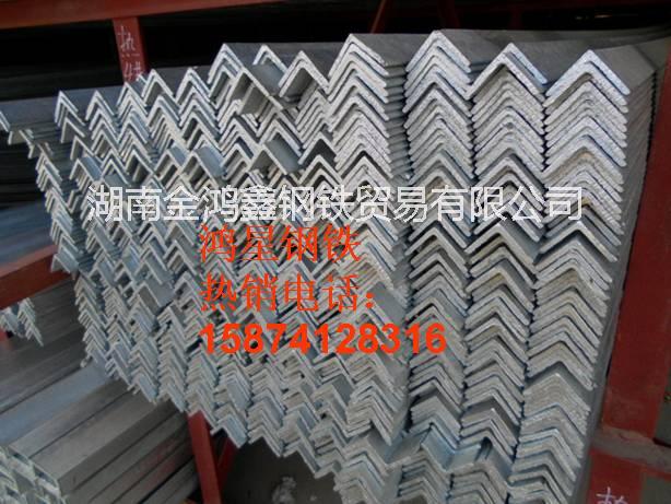供应用于厂房的湖南钢结构夹芯板批发