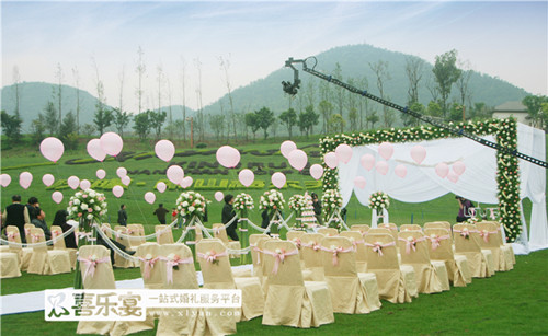 婚宴，婚庆酒店预订，庆隆南山高尔夫球场图片