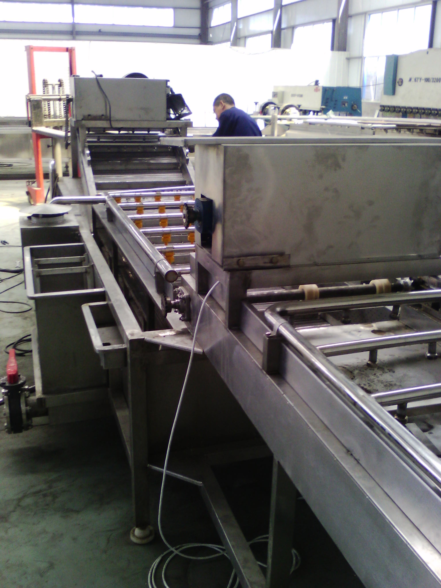供应厂家直供用于清洗大姜的大姜清洗机图片