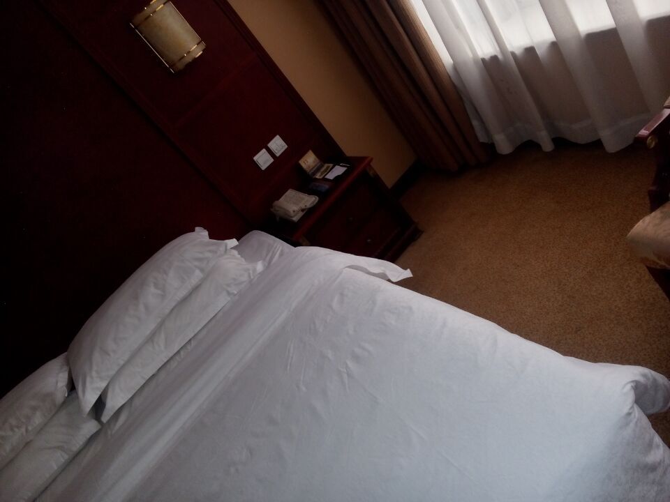 供应出售一批酒店家具设备北京宾馆家具