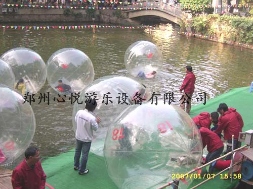 供应用于复合材料生产|儿童水上步球的心悦水上步行球价格最优厂家直销图片