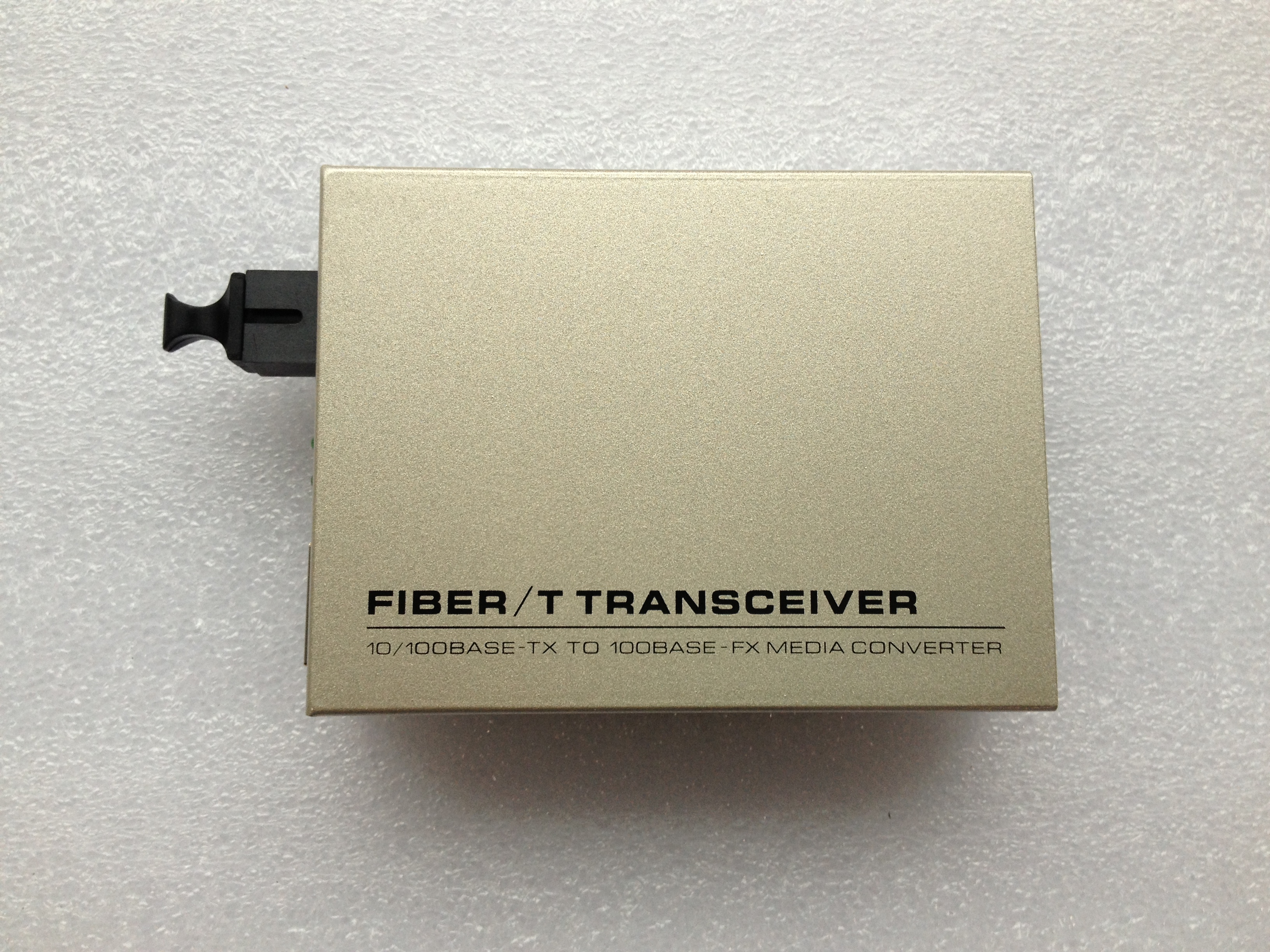 供应用于传输的千兆单模双纤SC/25KM光纤收发器图片