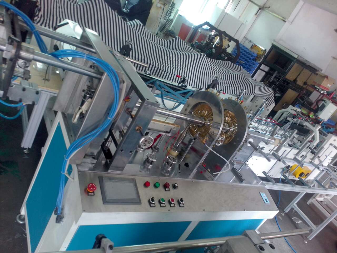 供应深圳pvc圆筒自动刷胶机生产厂家