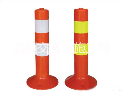 供应用于城市公路道口的DS-RXZ深圳厂家批发弹力柱反光柱图片