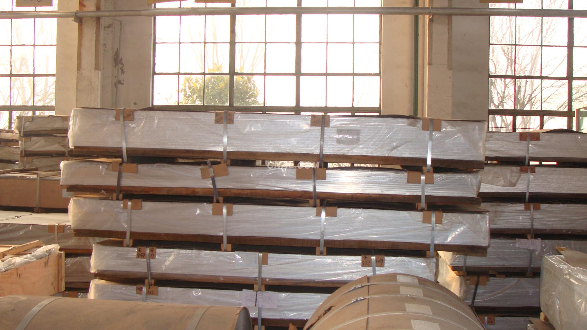 供应用于网拍车杆的7005铝板用途广泛的挤压材料图片