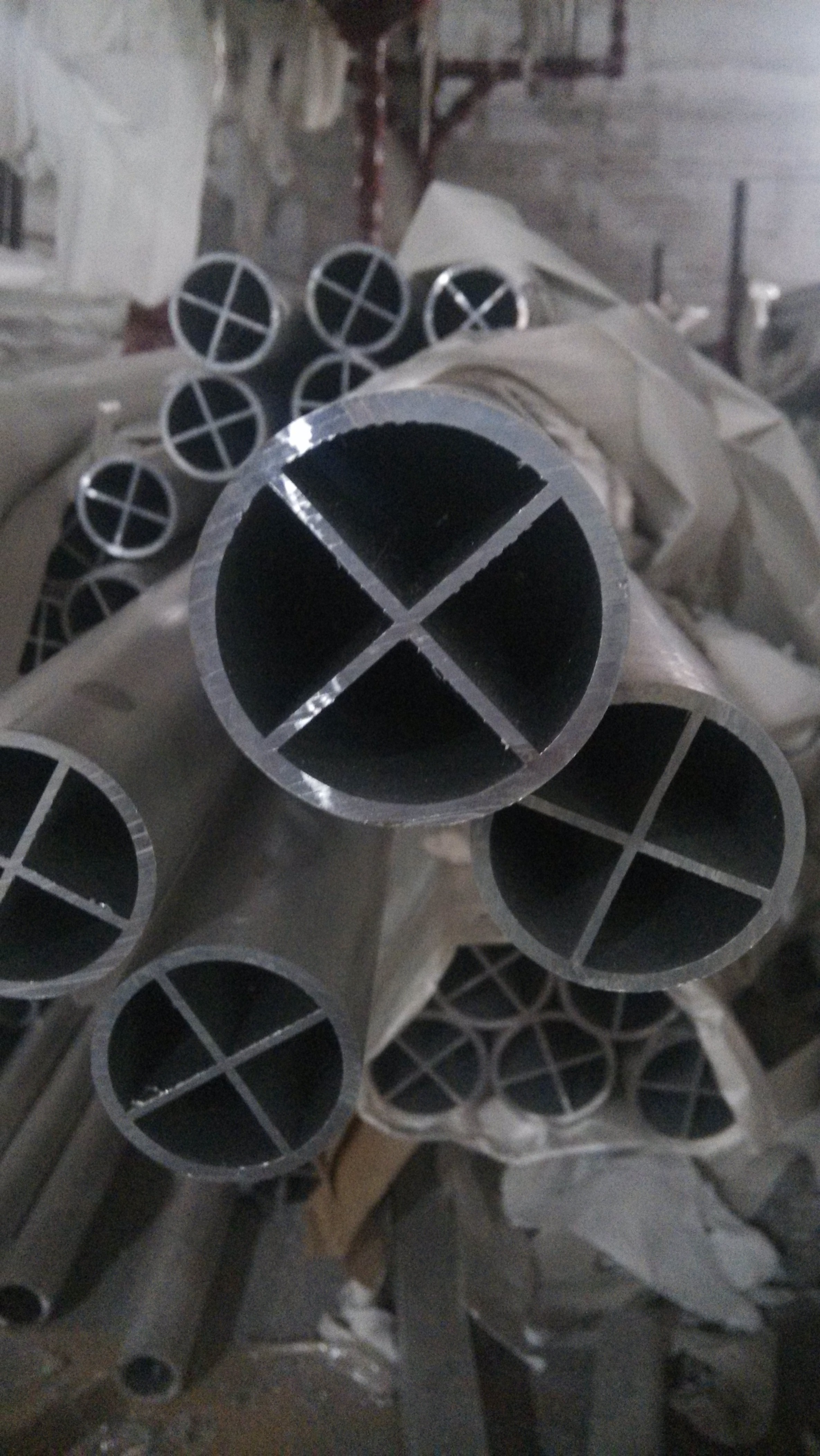 供应2015广州铝合金桁架螺丝架十字管铝图片