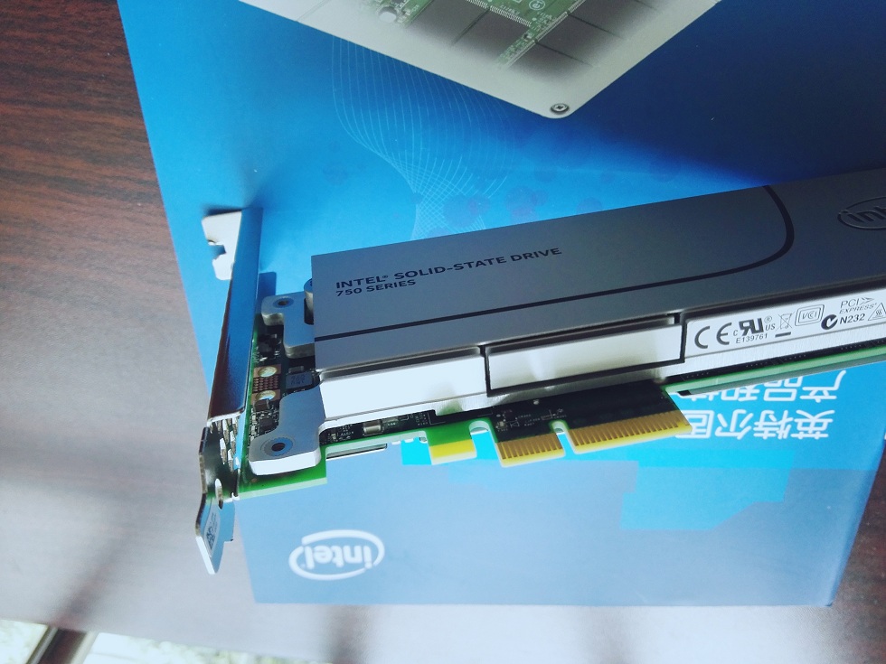 Intel SSD 750系列 PCI-E 固态硬盘批发