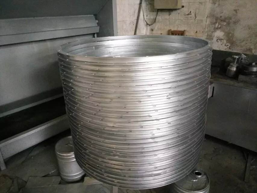 供应江大专业生产螺旋风管配件圆形法兰质优价美图片
