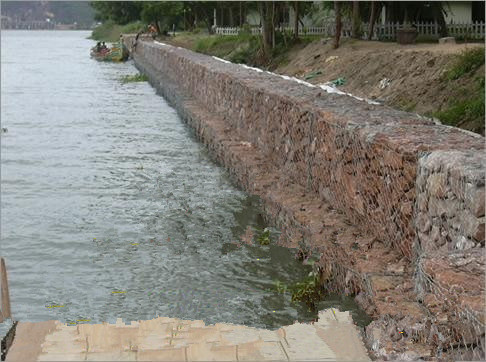 供应用于生态防洪|水下抛石|生态PVC的生态绿格网箱图片