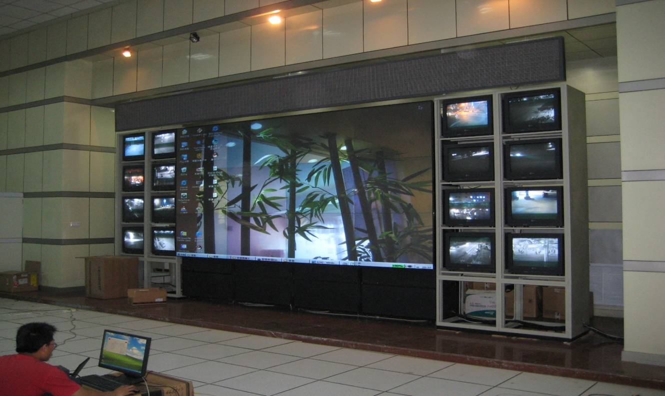 供应用于的海南46寸液晶拼接屏用于电视行业图片