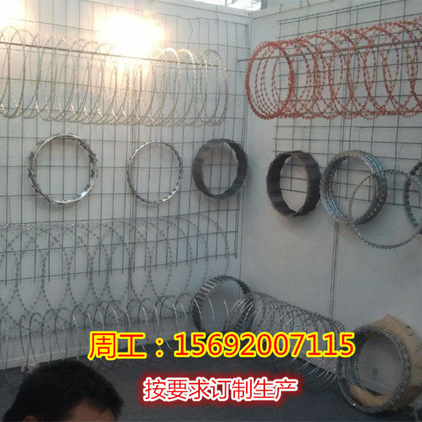 供应用于防护的刀片刺网生产定做，广州小区防护网，深圳围墙护栏网批发图片