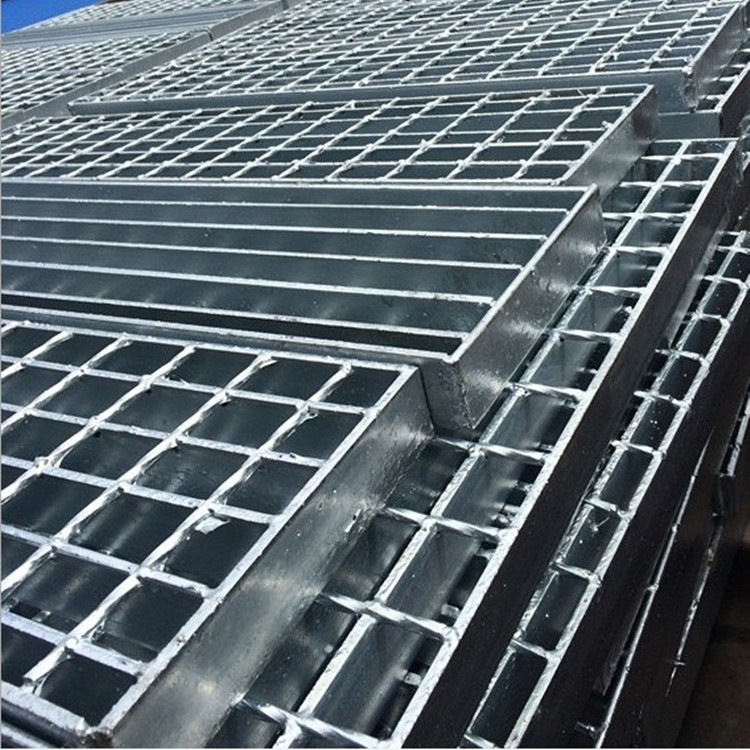 供应热镀锌钢格板楼梯踏步板沟盖板插接钢格板不锈钢格栅板玻璃钢格板图片
