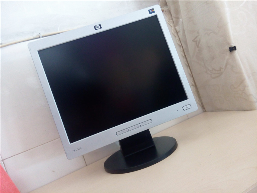 供应深圳品牌二手原装戴尔惠普显示器15寸17寸.二手主机笔记本电脑，键鼠图片