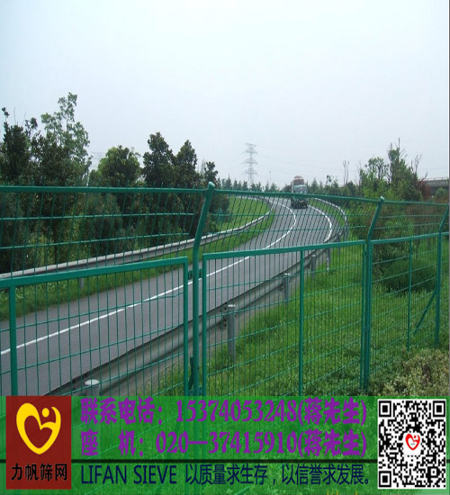 供应用于深圳高速路护栏网/海口带边框架围栏价格