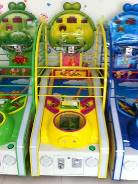 供应用于儿童娱乐的新款嘟嘟篮球机儿童电玩投币游戏机