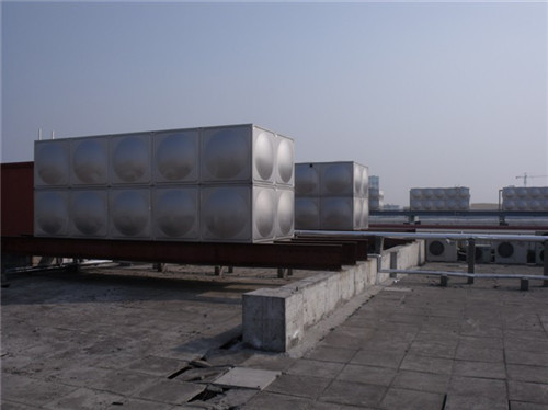 热水炉太阳能热水工程保温水箱生产批发