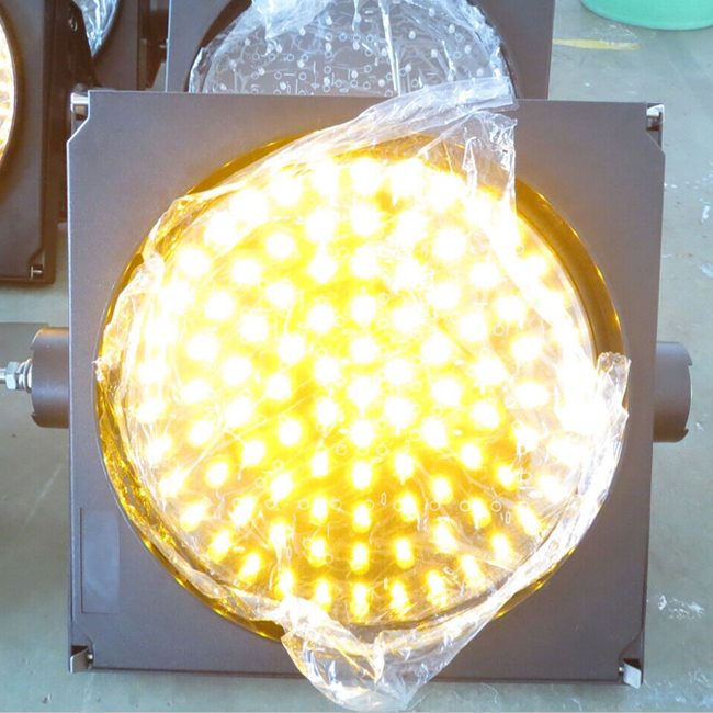 供应用于PC外壳的太阳能黄闪灯交通信号灯路障灯黄色频闪灯道路交通设施厂家
