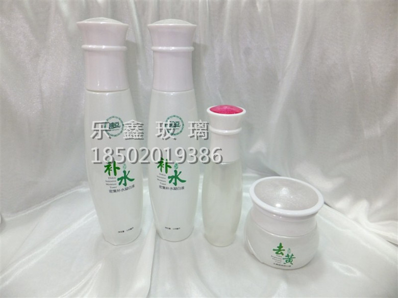 供应玻璃瓶批发，化妆品玻璃瓶生产厂，广州高档化妆品瓶子