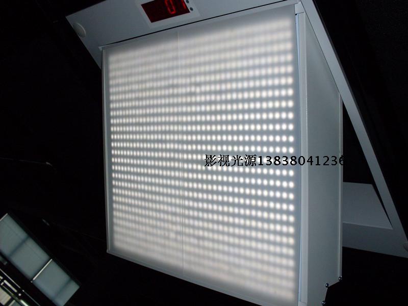 供应GX-LED1000GSF 嵌顶式三基色柔光灯高清录播教室灯光照明嵌入式三基色格栅灯遥控电动翻转可调角度色温型
