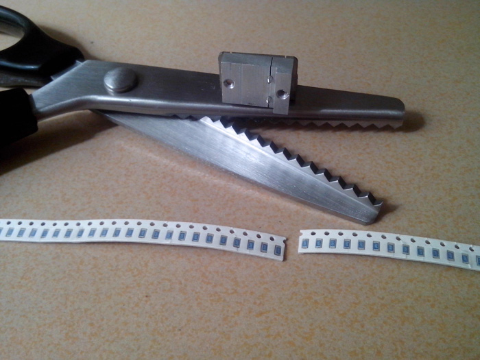 供应smt接料剪刀，定位剪刀，8mm专用剪刀，贴片专用剪刀