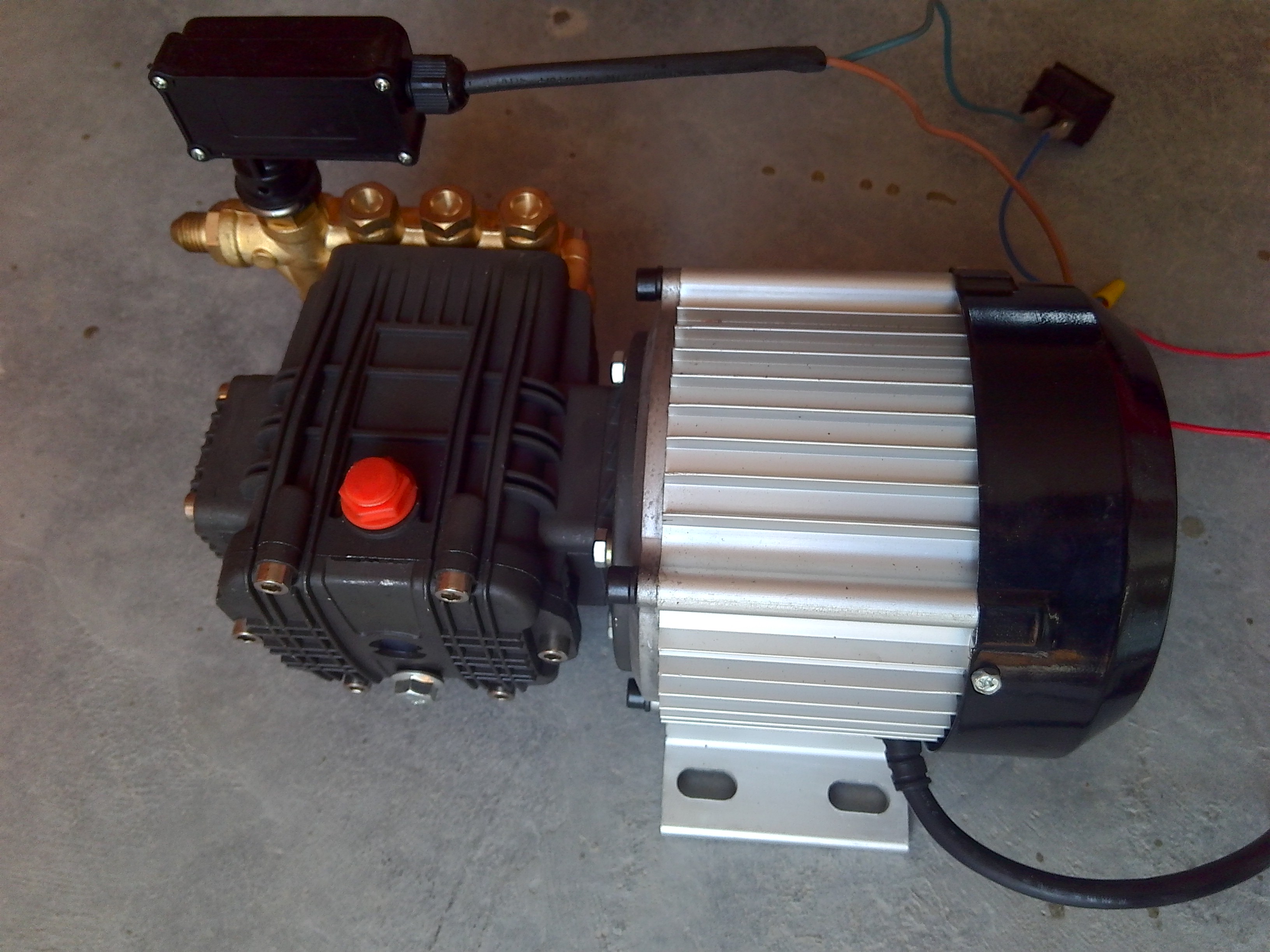 供应上海吸尘吸水机专卖两用吸尘器，48V干湿两个吸尘器、48V吸尘吸水机