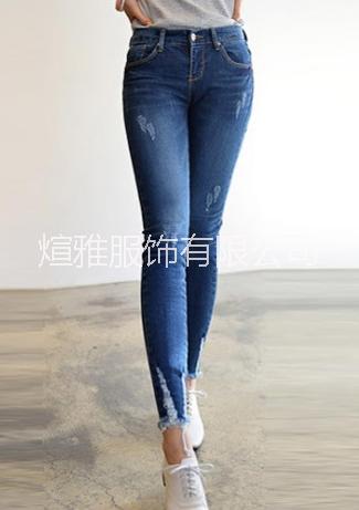 供应用于秋冬穿的安徽安庆时尚百搭韩版女装牛仔裤图片