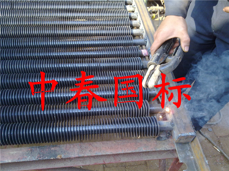 供应钢制高频焊翅片管暖气片图片