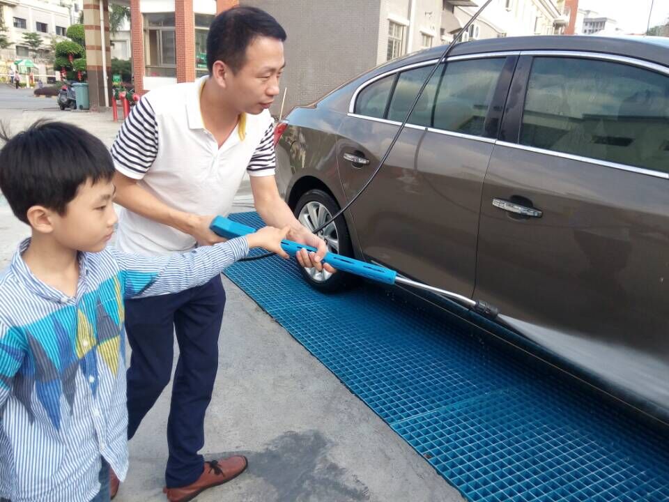 供应用于的厂家直销东莞小区停车场自助洗车机图片