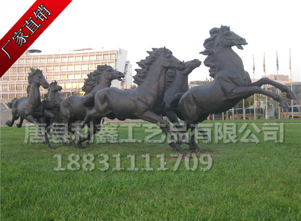 供应铸铜群马雕塑，奔马铜雕塑，战车马雕塑  上海铜雕公司图片