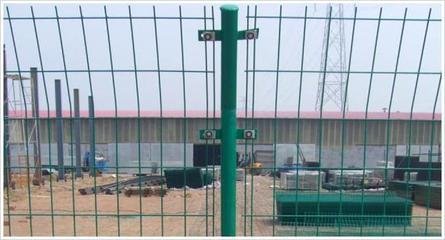 铁丝围栏网厂家 铁丝网围栏价格 新型围墙网