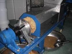 供应不锈钢压榨机花椒去水脱水压榨机定制螺旋挤压机