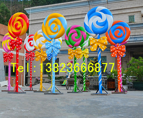深圳市玻璃钢棒棒糖景观雕塑厂家供应用于商业美陈的玻璃钢棒棒糖景观雕塑