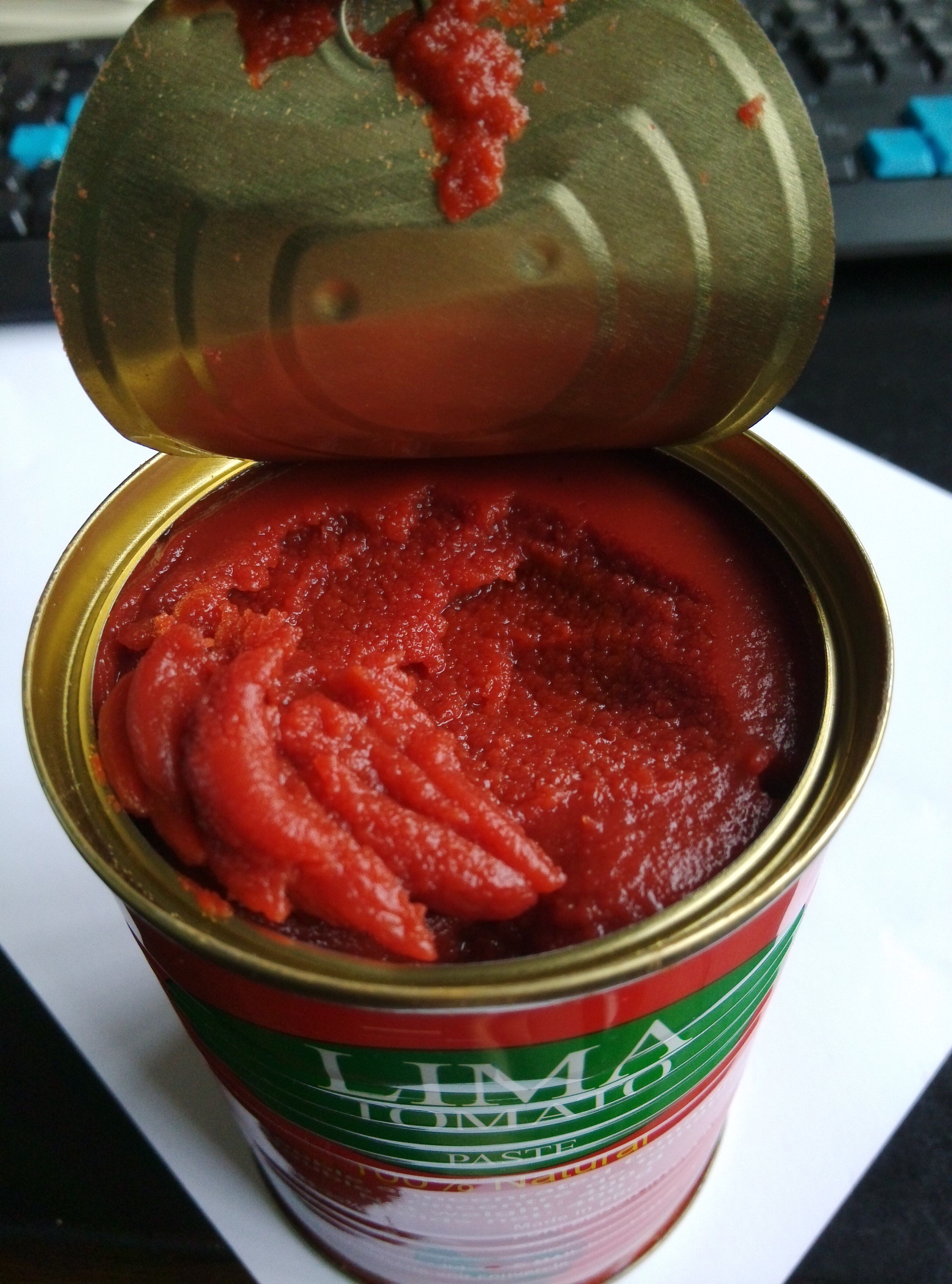 供应热销198g蕃茄酱罐头，出口东非