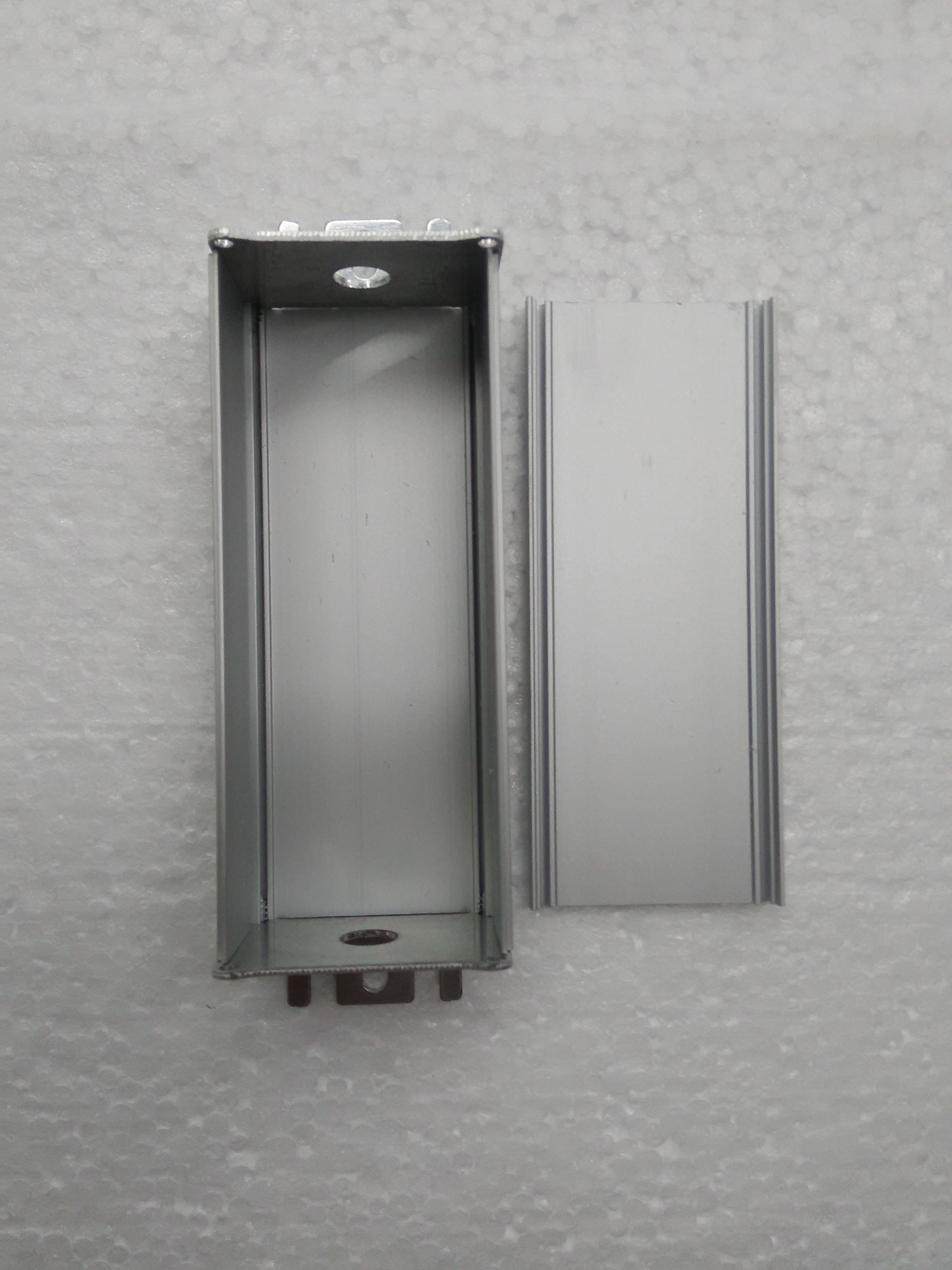 LED防水外壳供应用于防水散热的LED防水外壳