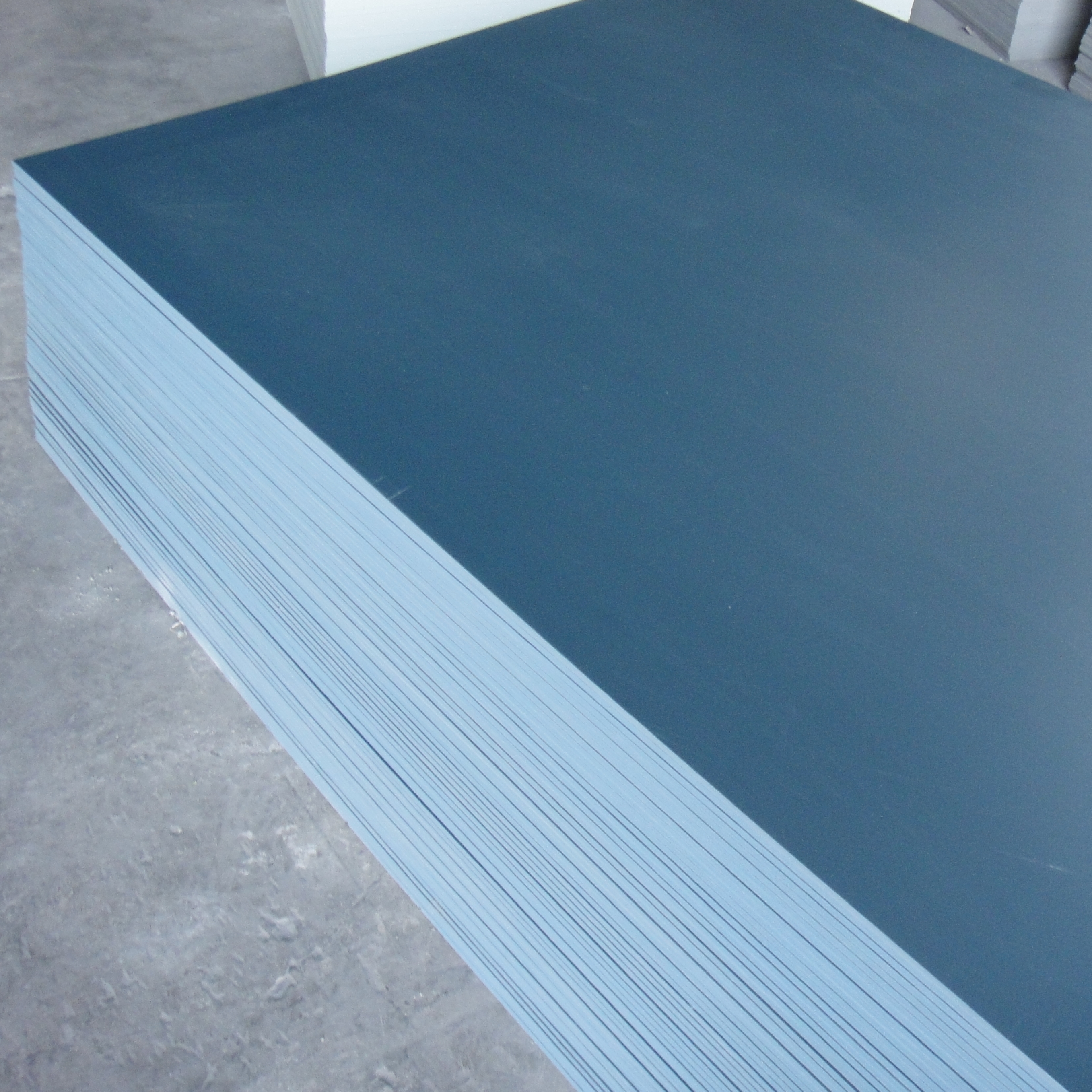 生产厂家加工灰色pvc板材阻燃PVC板pvc板塑料板PVC板材图片