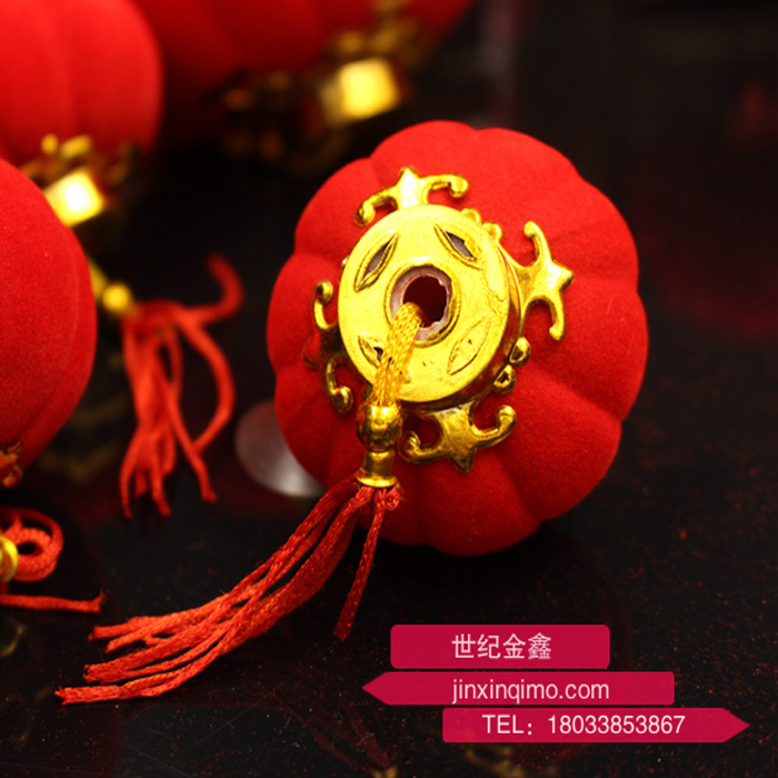 供应用于春节挂饰的植绒小红灯笼串春节新年元旦节日挂图片