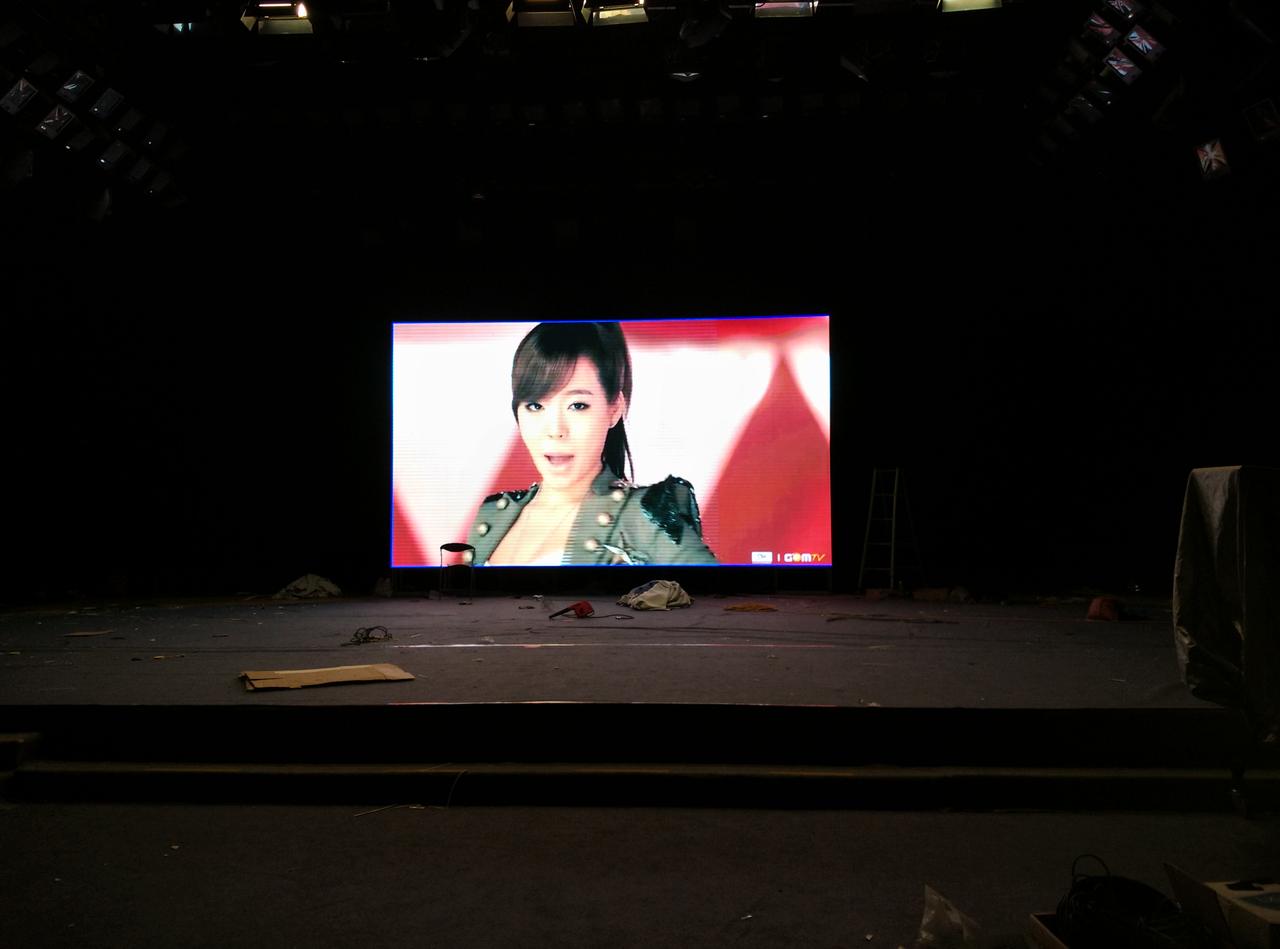 供应用于播放视频的北京led显示屏厂，免费安装图片