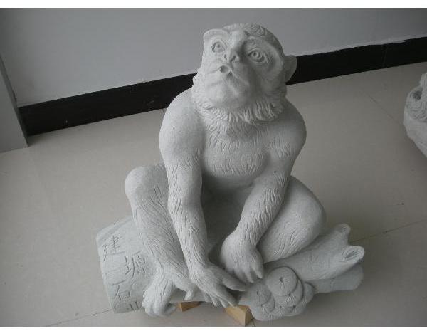 供应山东石雕十二生肖定做价格，2016年汉白玉石雕猴定制厂家图片