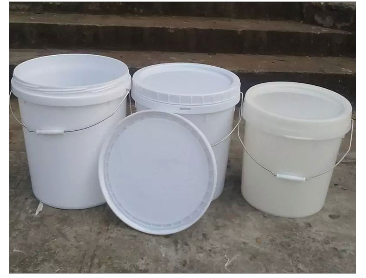 供应用于塑料桶生产的厂家直销20L开牙塑料桶，20公斤螺旋盖塑料桶，加厚涂料桶，可循环使用塑广口桶