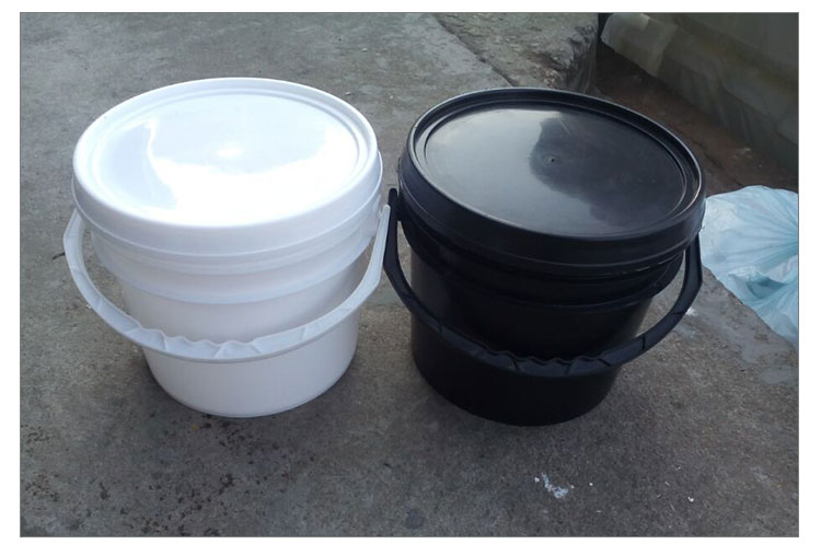 供应直销5公斤美式涂料桶，塑料圆桶，5公斤黑色白色广口桶厂家直销